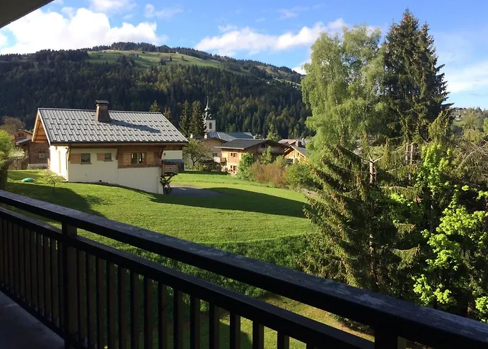 Les Combes 노르트 담 드 벨레콤